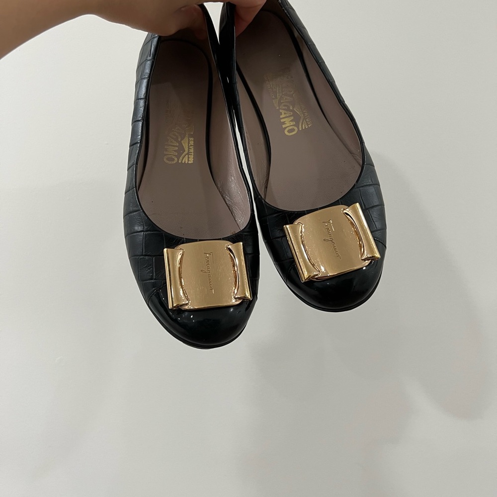 Salvatore Ferragamo flats